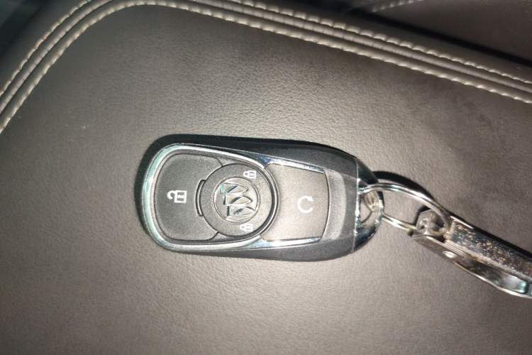 Used Buick Velite 6 2023 430km Range Commuter Version
