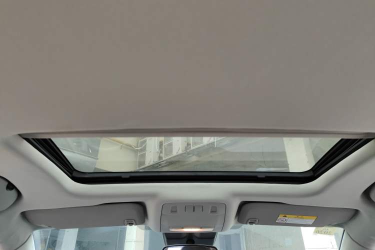 Used Buick Regal 2015 1.6T Fashion Tech Model
