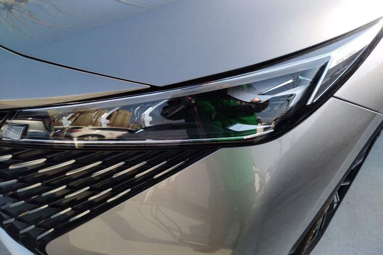 Used Roewe RX5 2023 1.5T Elite Edition
