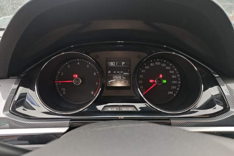 Used Volkswagen C-TREK 2017 1.6L Automatic Comfort Model
