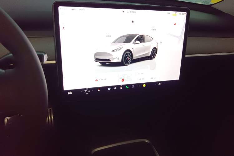 Used Tesla Model Y 2023 High-Performance All-Wheel-Drive Version
