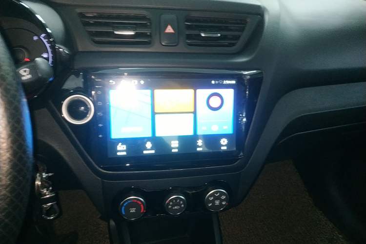 Used Kia K2 2015 Sedan 1.4L Automatic GLS
