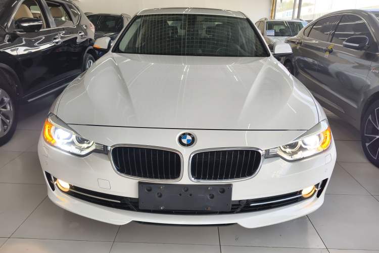 Used BMW 3 Series 2015 316Li Fashion Model
