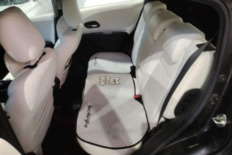 Used Honda Vezel 2017 1.8L CVT Front-Wheel Drive Pioneer Edition
