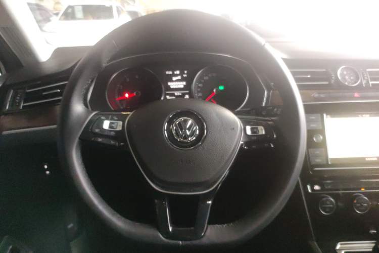 Used Volkswagen Magotan 2019 330TSI DSG Luxury Version China VI Standard
