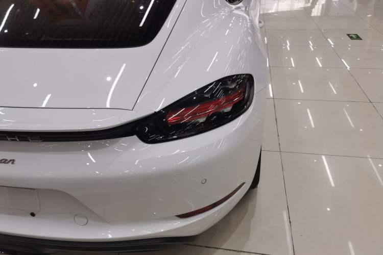 Used Porsche 718 2020 Cayman 2.0T
