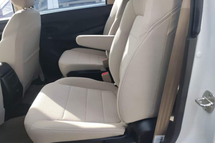 Used Wuling Hongguang 2021 1.5L Revised S Standard Version Hydraulic-Power-Assisted LAR