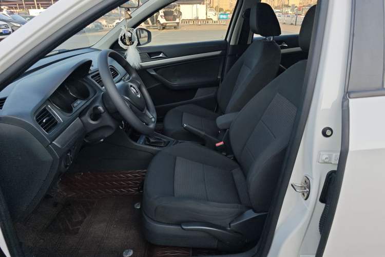 Used Volkswagen Lavida 2018 Classic 1.5L Automatic Fashion Edition China VI Standard
