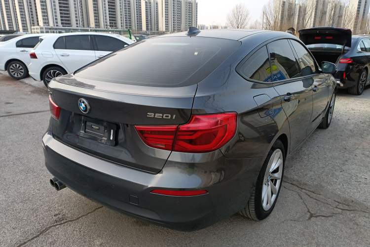 Used BMW 3 Series GT 2018 320i Sport Edition