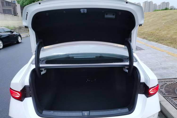 Used BYD Qin PLUS 2025 DM-i Smart Drive 55KM Leading Model
