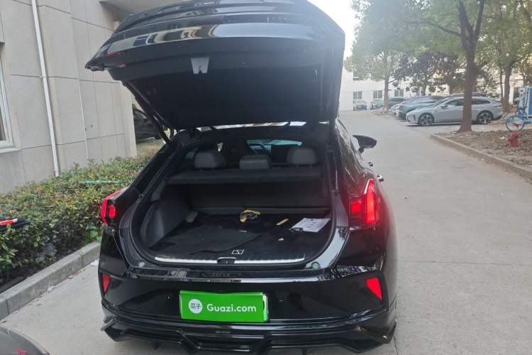 Used Zeekr 001 2024 ME Edition 100 kWh All-Wheel Drive
