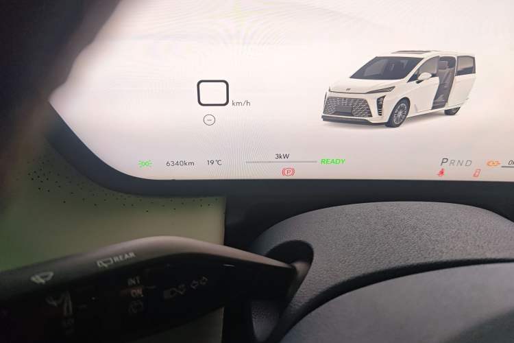 Used Buick GL8 New Energy 2024 Lu Zun Luxury Edition 6-Seater
