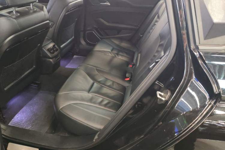 Used Hongqi H5 2019 30TD Smart Connect Dynamic Edition
