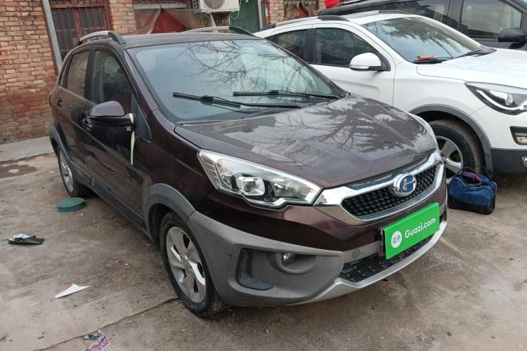 Used  Q25 2016 1.5L Manual Fun Edition
