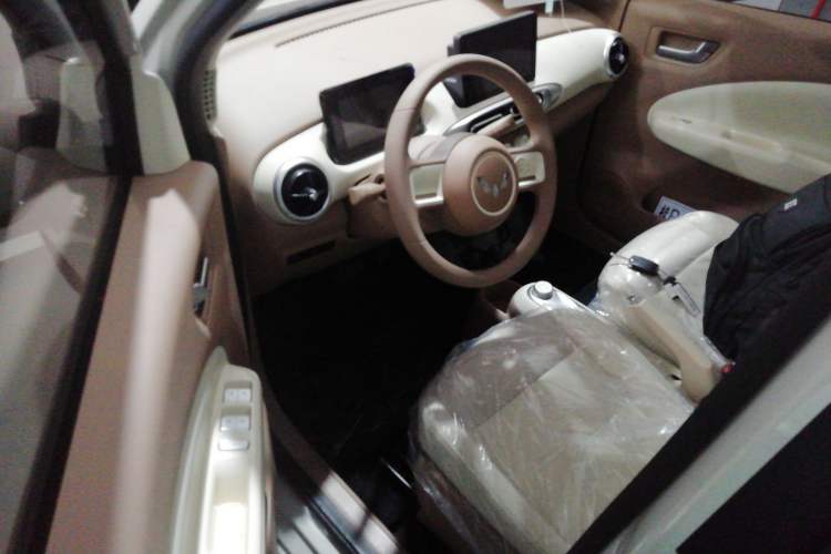 Used Wuling Hongguang MINIEV 2025 Four-Door Version Advanced Edition