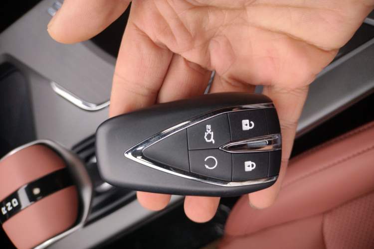 Used Changan X5 PLUS 
