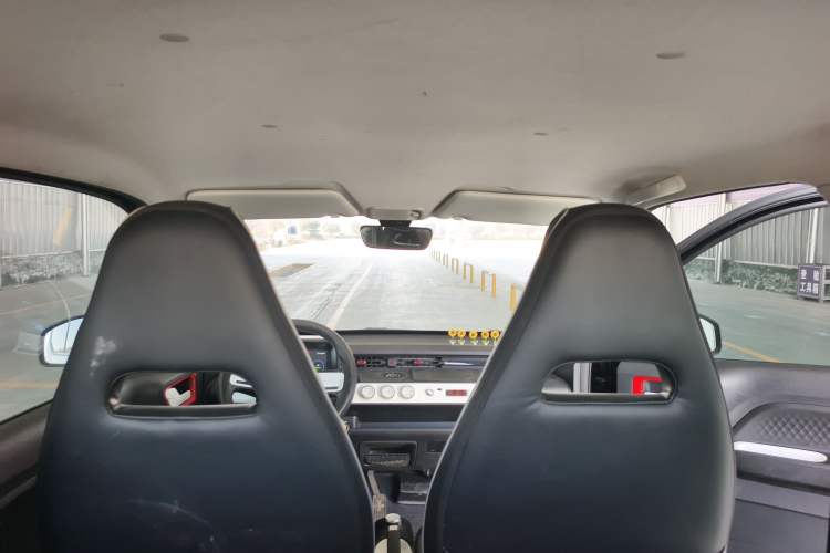 Used Wuling Hongguang MINIEV 2022 GAMEBOY 300km Enthusiast Model with Lithium Iron Phosphate
