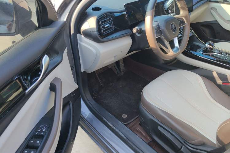 Used BYD Qin PLUS 2024 HONOR Edition DM-i 55KM Leading Model
