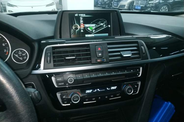 Used BMW 3 Series 2017 318Li Fashion Model
