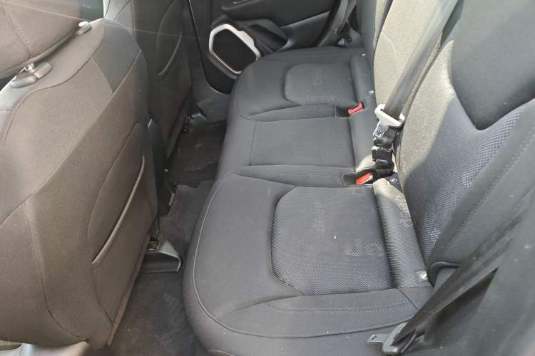 Used  Renegade 2018 Connected Large Screen Version 180T Automatic High-Energy Edition