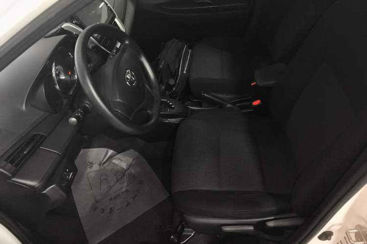 Used Toyota YARiS L 2016 Revised 1.5E CVT Charming Edition
