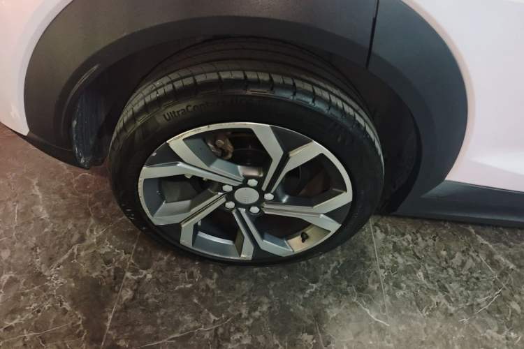 Used Lynk & Co 06 EM-P 2022 PHEV 84 km Range Pro Version
