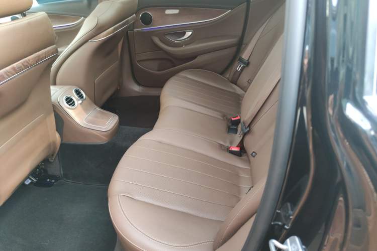 Used Mercedes-Benz E-Class 2023 Facelift E 260 L