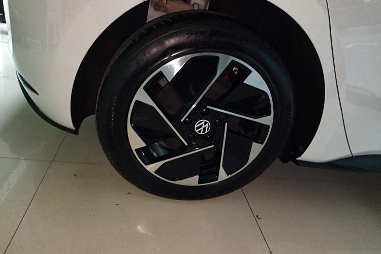 Used Volkswagen ID.3 2025 Smart Edition Outstanding Model
