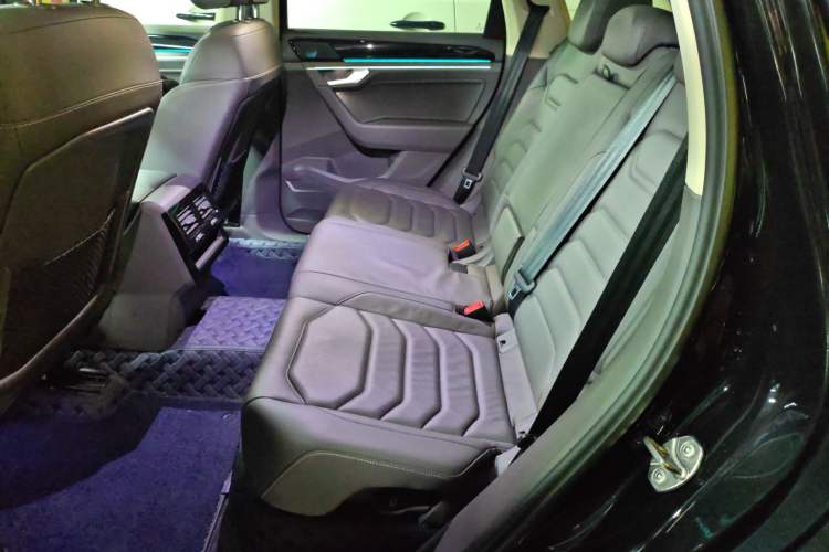 Used Volkswagen Touareg 2022 3.0 TSI Luxury Edition Black Diamond Sport Package