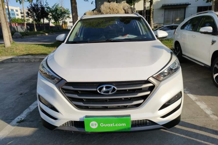 Used Hyundai Tucson 2015 1.6T Dual-Clutch Two-Wheel-Drive Smart Model
