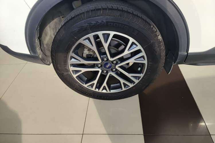 Used Ford Escape 2020 EcoBoost 245 Two-Wheel-Drive Titanium Edition