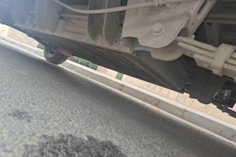 Used Chana Ruixing EM80 2024 Comfort-Style 6-Seater 41.86 kWh
