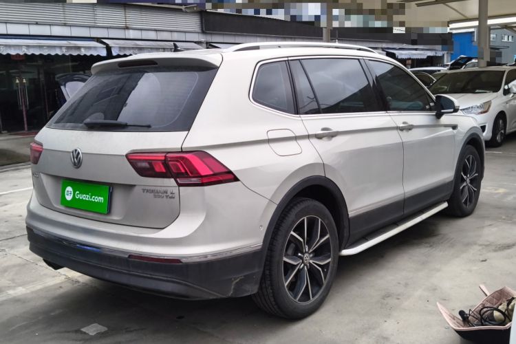 Used Volkswagen Tiguan L 2019 330TSI Automatic Two-Wheel Drive Smart Luxury Version China VI Standard
