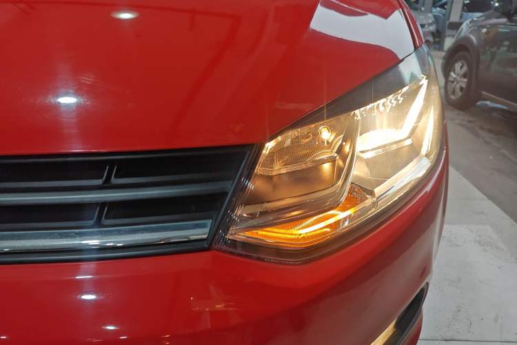 Used Volkswagen Polo 2018 1.5L Automatic Enjoyment Model
