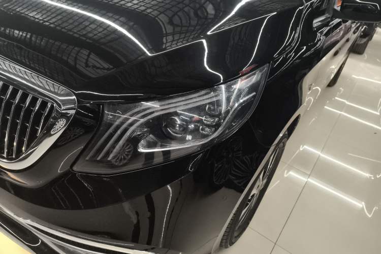 Used Mercedes-Benz Vito 2023 2.0T Elite Version 7 Seats