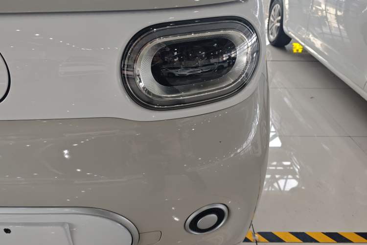 TDK.VehicleDetails.img