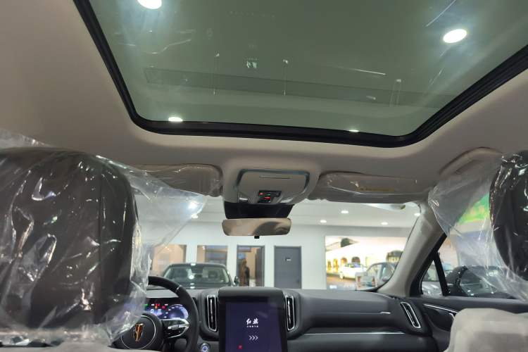 Used Hongqi HS3 PHEV 
