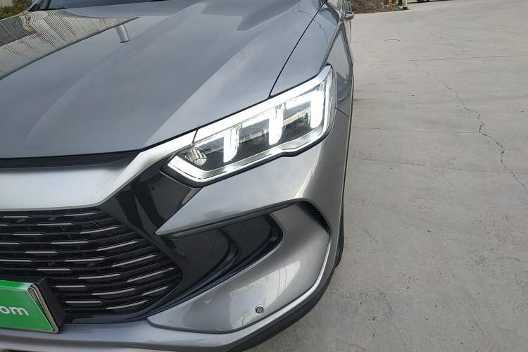 Used BYD Song Pro New Energy 2024 HONOR Edition DM-i 71KM Navigation Model
