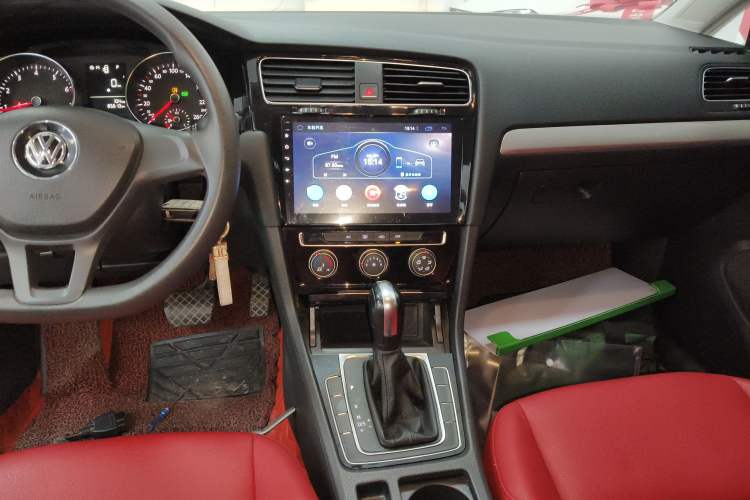 Used Volkswagen Golf 2018 1.6L Automatic Fashion Model