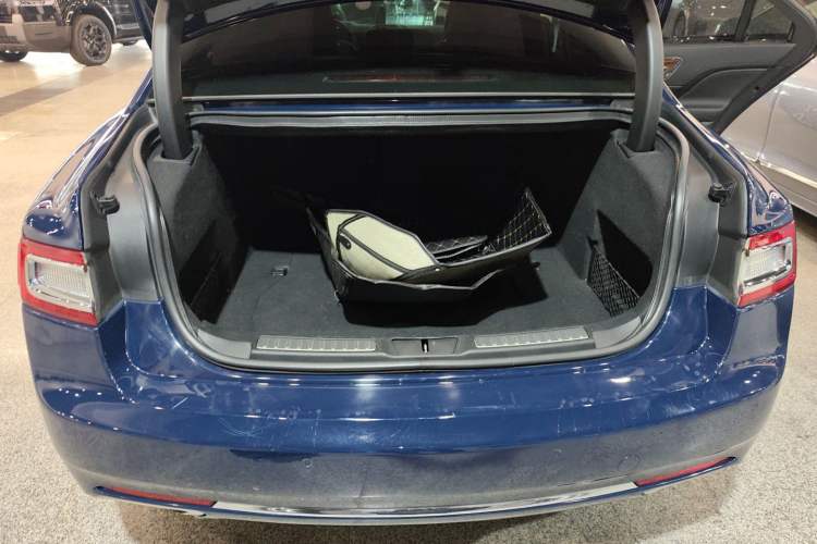 Used Lincoln Continental 2019 2.0T Two-Wheel Drive Prestige Version China VI Standard