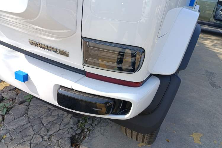 Used  V23 2025 401 Two-Wheel Drive Advanced Edition
