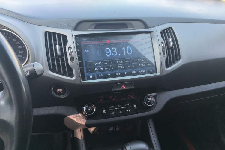 Used Kia Sportage R 2015 2.0L Automatic Two-Wheel Drive DLX Model