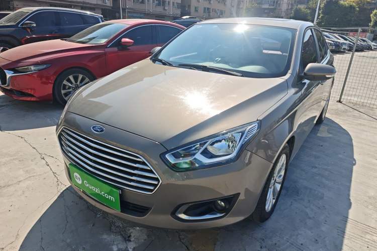 Used Ford Escort 2015 1.5L Automatic Fashion Model