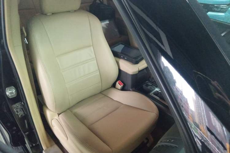 Used Toyota Prado 2014 2.7L Middle East Version Parallel Import
