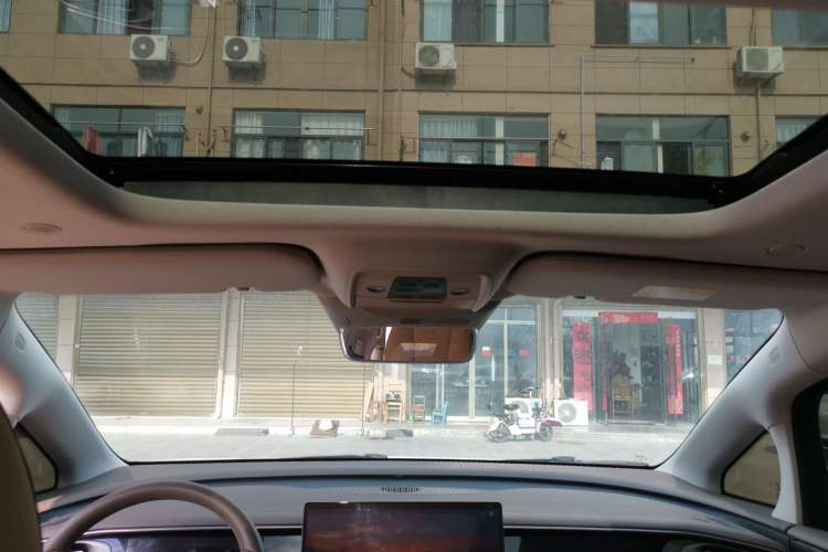 Used Denza D9 2022 DM-i 1040 Prestige Model