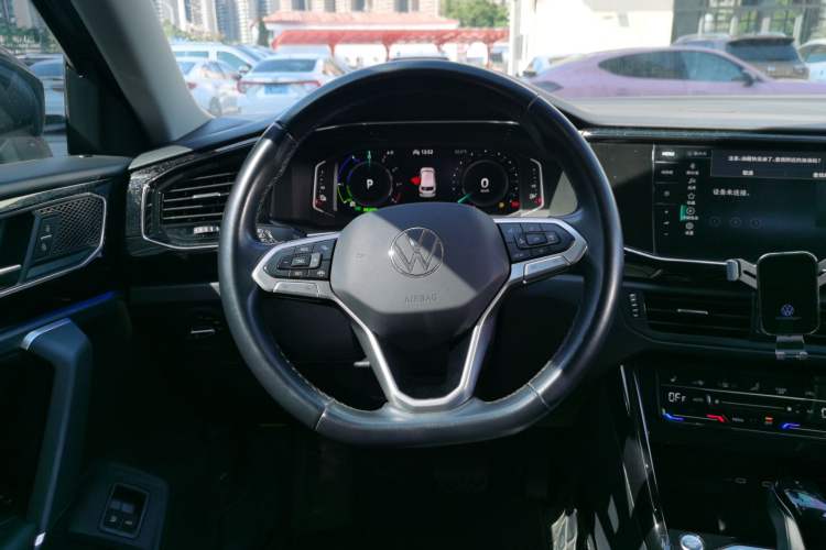 Used Volkswagen Tayron GTE Plug-in Hybrid 2022 1.4T Luxury Edition
