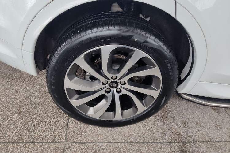 Used Land Rover Discovery Sport 2020 249 PS R-Dynamic Performance Edition
