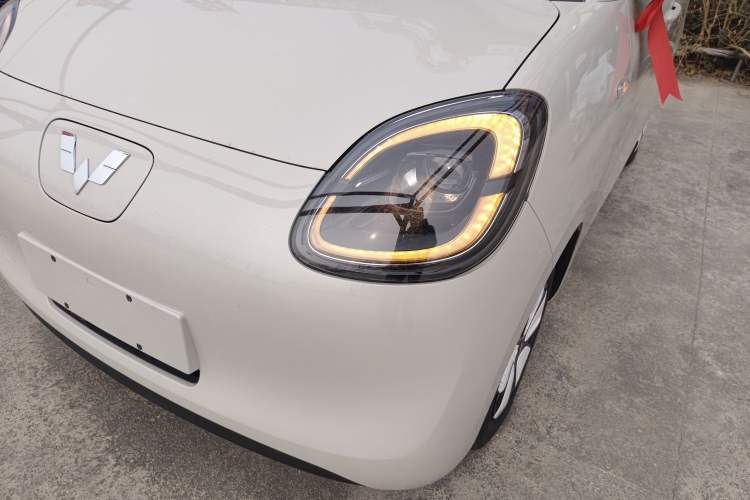 Used Wuling Hongguang MINIEV 2025 Four-Door Version Advanced Edition
