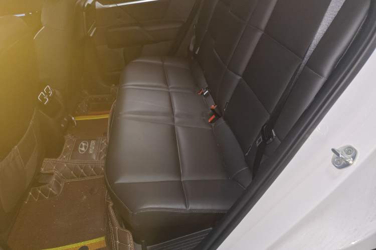 Used Hyundai ix35 2023 Musso 2.0L Deluxe Edition DLX