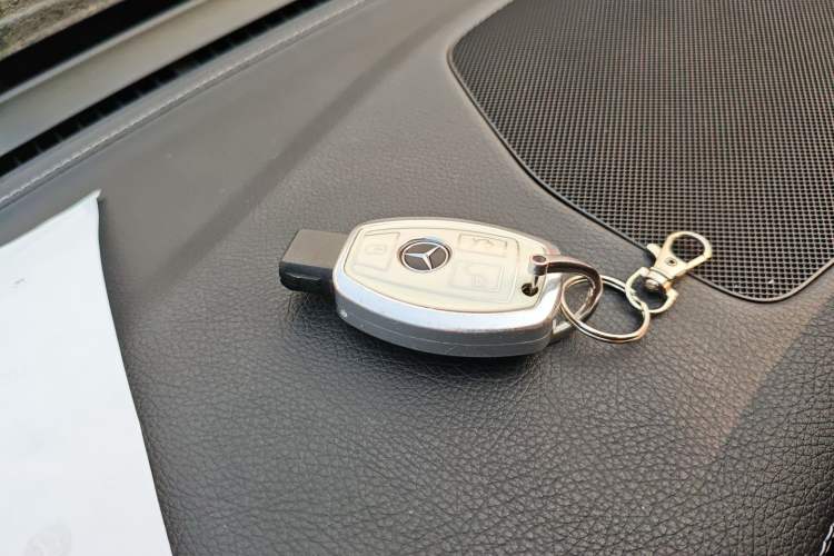 Used Mercedes-Benz GLC 2019 GLC 260 L 4MATIC Dynamic Model
